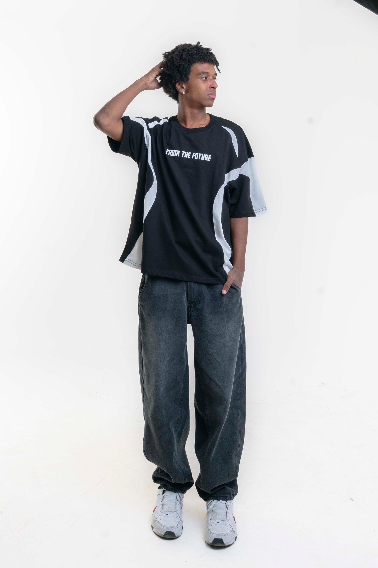 From The Future Oversize Tişört - Siyah