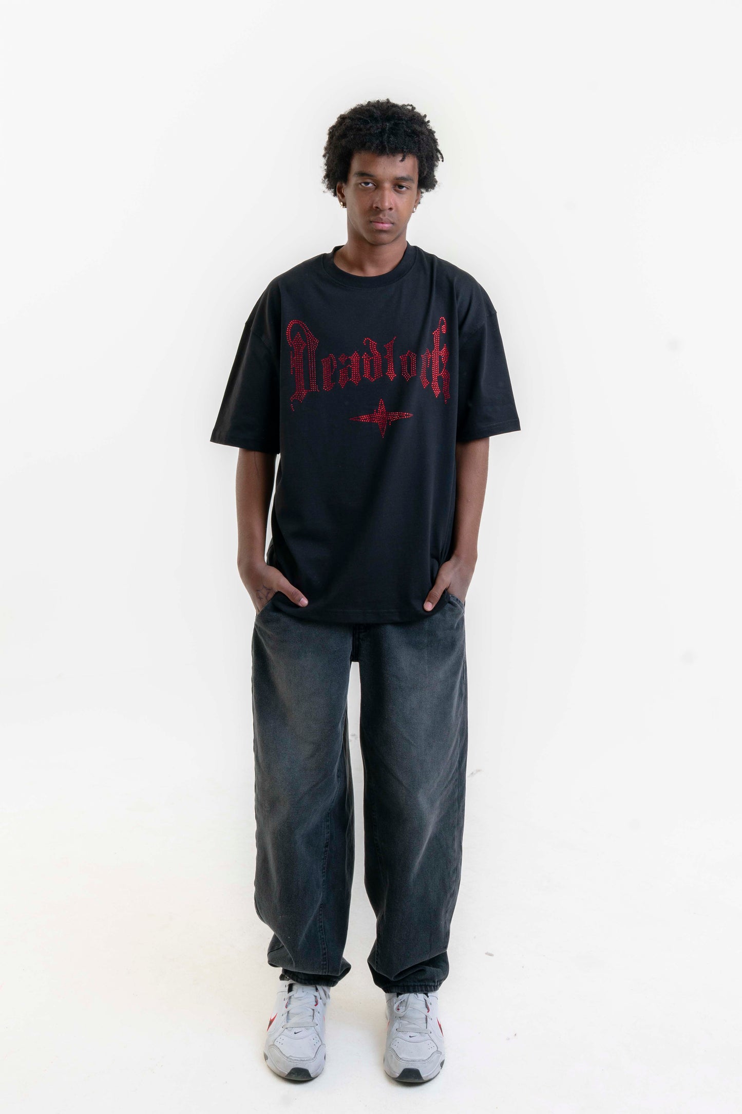 Deadlock Taş Detaylı Oversize T-shirt - Siyah/Kırmızı