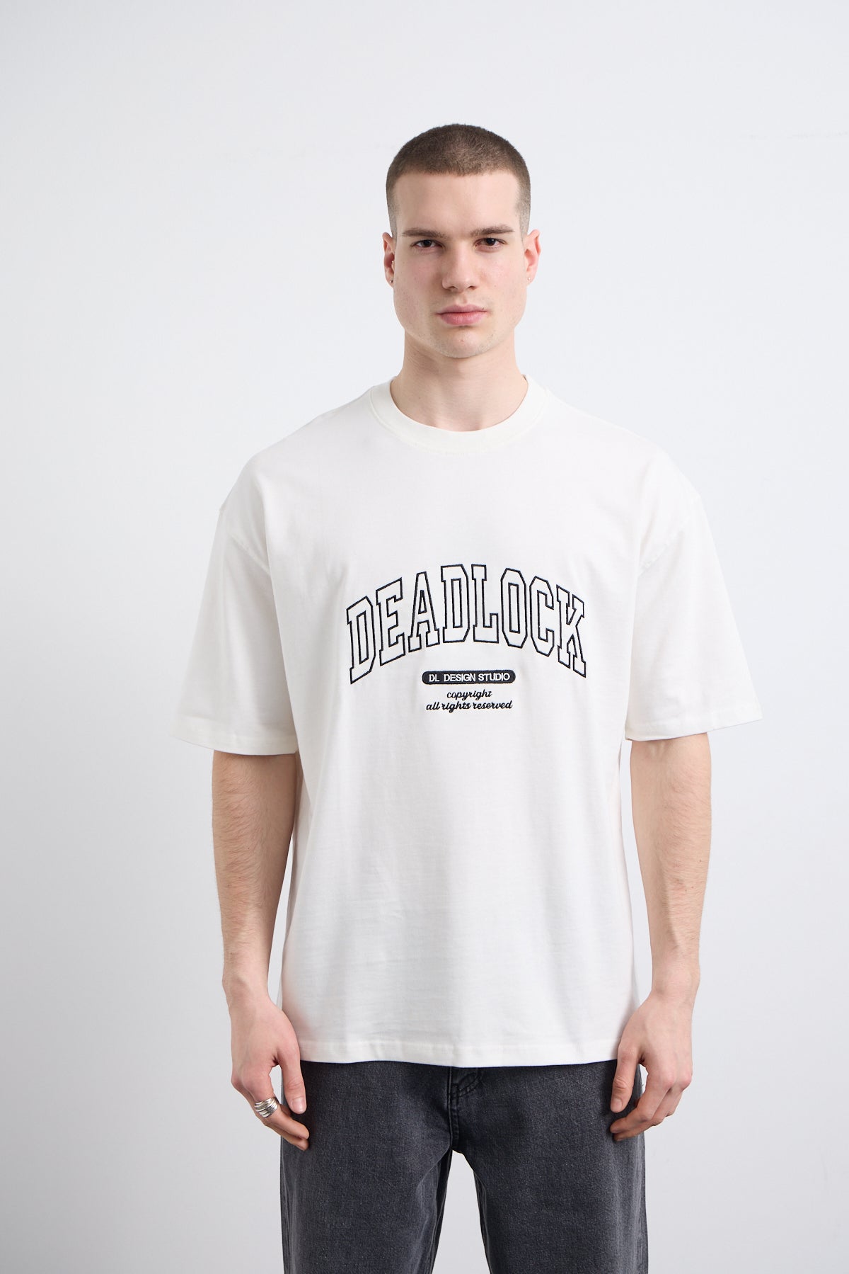 Design Studio Nakış Detaylı Beyaz T-shirt