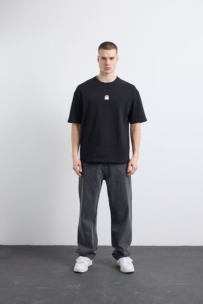 Kilit Nakış Detaylı Siyah T-shirt