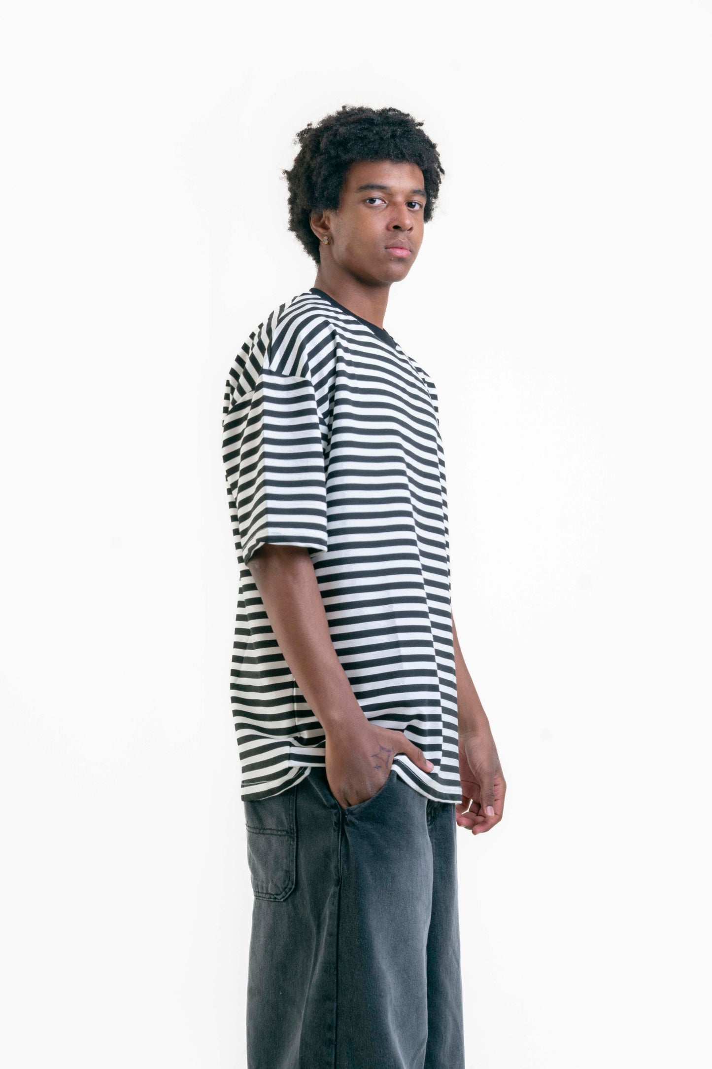 Striped Oversize Tişört - Siyah/Beyaz