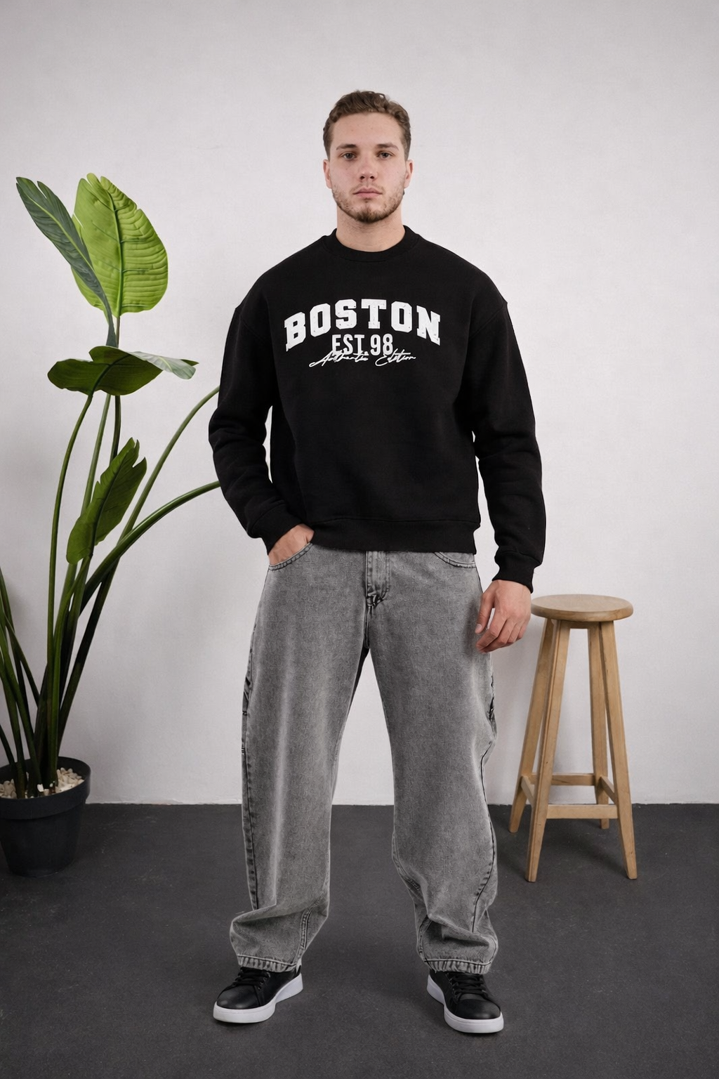 Boston Baskılı Sweatshirt Siyah